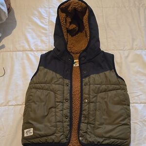 Bass Pro Shop Kids Hooded Vest with Brown and Black Accents